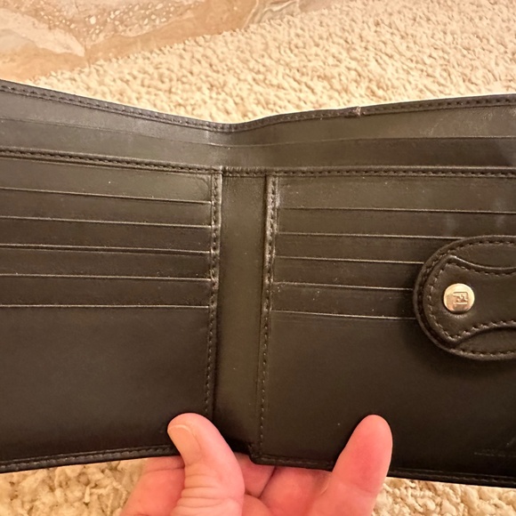 Fendi flap purse and matching wallet - Picture 6 of 7